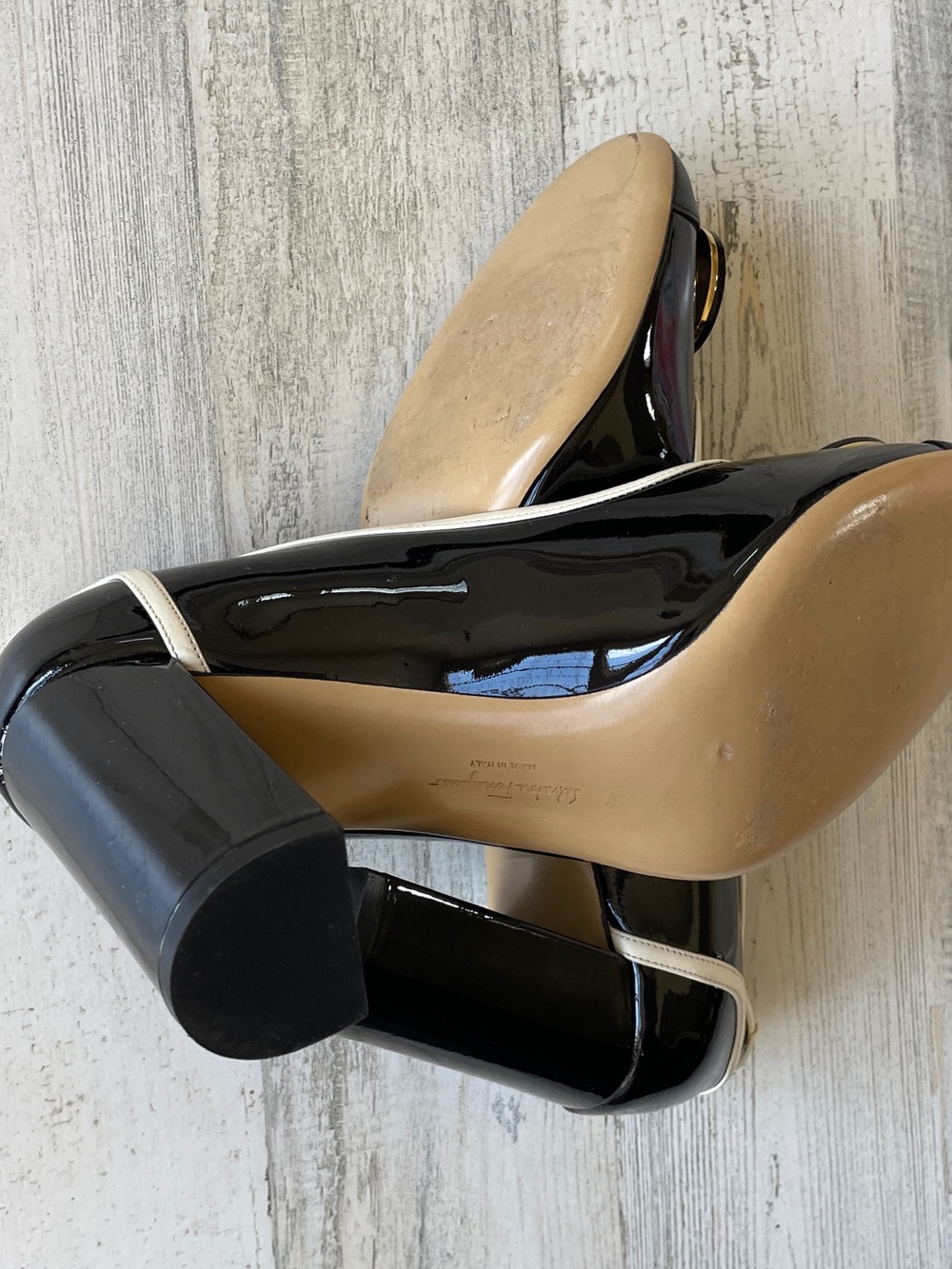 Salvatore Ferragamo Black & White Patent Leather Block Heels Sz 10.5 B - Picture 11 of 11